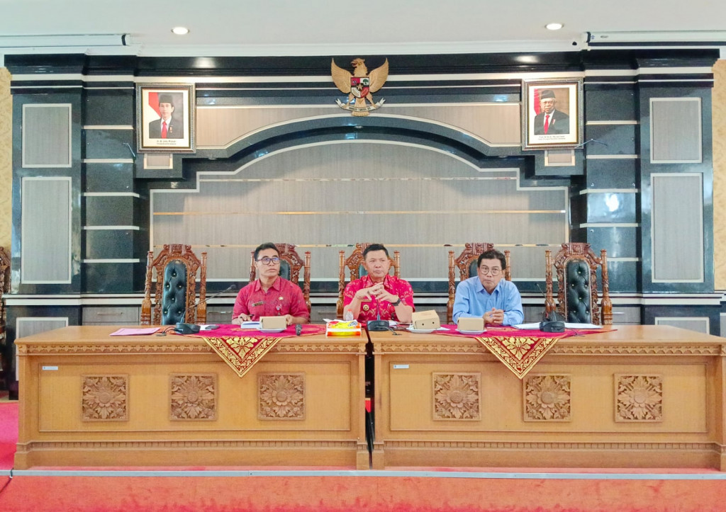 Rapat Rutin Pemerintah Desa Dalung Bulan Juni Tahun 2023